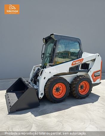 Mini-Carregadeira Bobcat S450