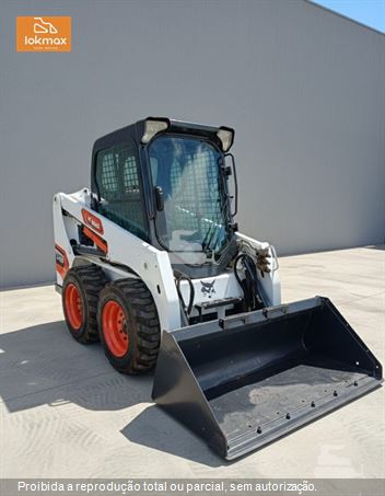 Mini-Carregadeira Bobcat S450