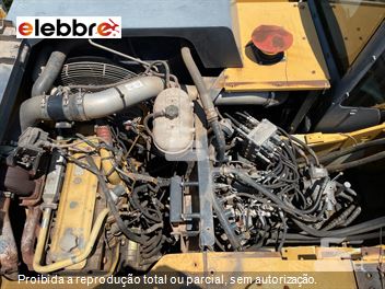 Escavadeira John Deere 210G