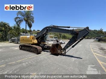 Escavadeira John Deere 210G