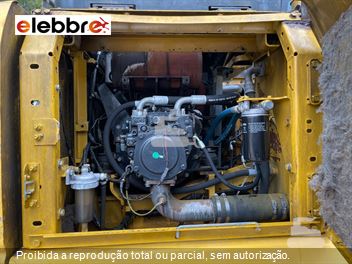 Escavadeira Komatsu PC160