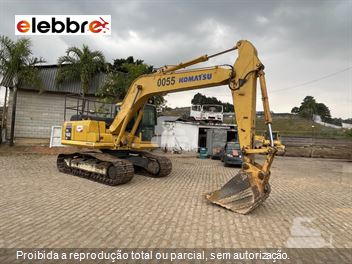 Escavadeira Komatsu PC160