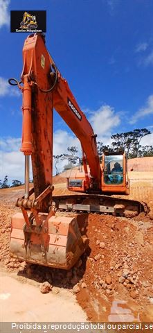 Escavadeira Doosan DX225LCA