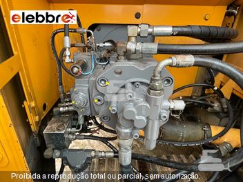 Escavadeira Hyundai R140LC-7