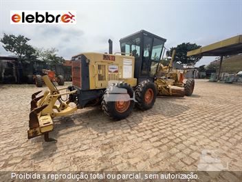 Motoniveladora Komatsu GD555-3