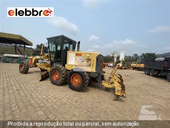 Motoniveladora Komatsu GD555-3