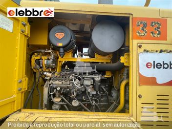 Motoniveladora Komatsu GD555-3