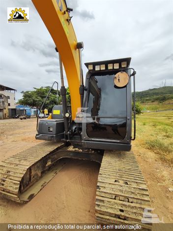 Escavadeira New Holland E145C EVO