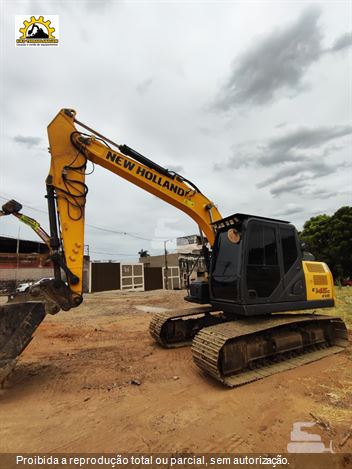 Escavadeira New Holland E145C EVO