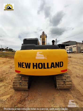 Escavadeira New Holland E145C EVO