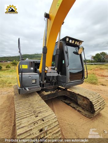 Escavadeira New Holland E145C EVO