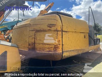 Escavadeira Caterpillar 320D2