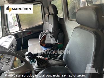 Caminhão Mercedes-Benz 2423 6X4 3-Eixos 2p (diesel)