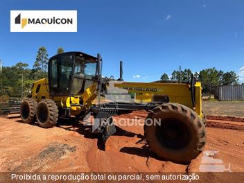 Motoniveladora New Holland RG140B