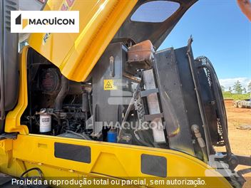 Motoniveladora New Holland RG140B