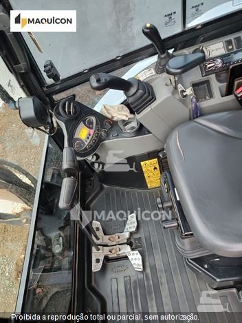 Mini-Escavadeira Bobcat E35z
