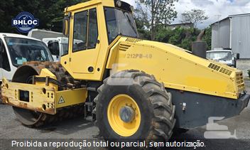 Rolo Compactador Bomag BW212