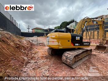 Escavadeira Caterpillar 318D2L