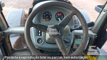 Trator Agrícola Valtra BH180
