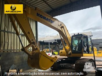 Escavadeira Komatsu PC210