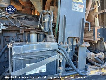 Motoniveladora New Holland RG170B
