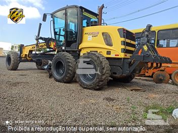 Motoniveladora New Holland RG170B