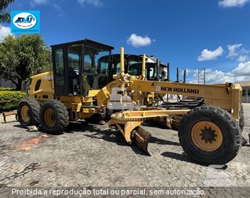 Motoniveladora New Holland RG140B