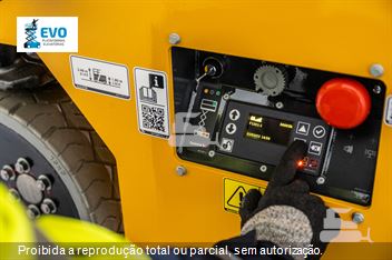 Plataforma Aérea (Elevatória) Haulotte Compact 14
