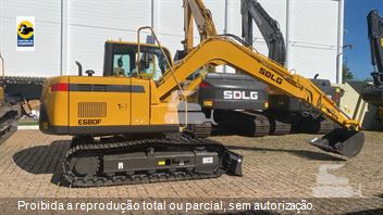 Mini-Escavadeira SDLG E680F