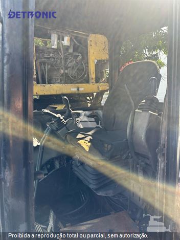 Mini-Escavadeira Bobcat E35