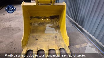 Escavadeira Komatsu PC210