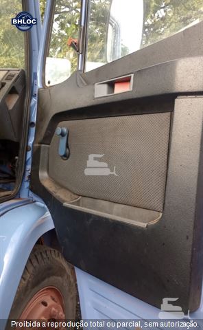 Caminhão Mercedes-Benz L-1214 2p (diesel)