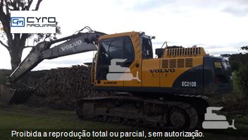 Escavadeira Volvo EC210B