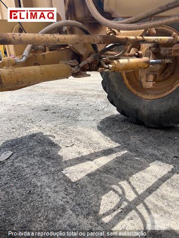 Motoniveladora Caterpillar 120H