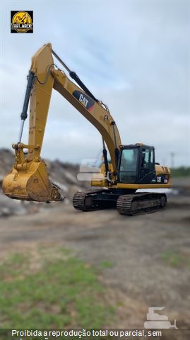 Escavadeira Caterpillar 320D