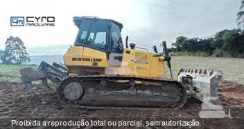Trator de Esteira New Holland D150 B