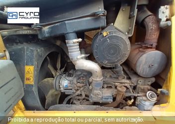 Trator de Esteira New Holland D150 B