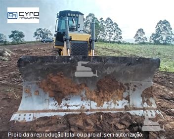 Trator de Esteira New Holland D150 B