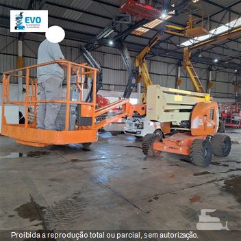 Plataforma Aérea (Elevatória) JLG 450 AJ