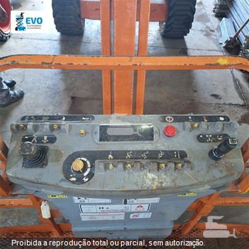 Plataforma Aérea (Elevatória) JLG 450 AJ