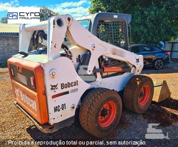 Mini-Carregadeira Bobcat S650