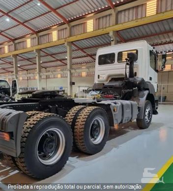 Caminhão Mercedes-Benz Axor 3344 S 6x4 2p (diesel)