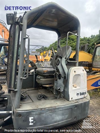Mini-Escavadeira Bobcat E45