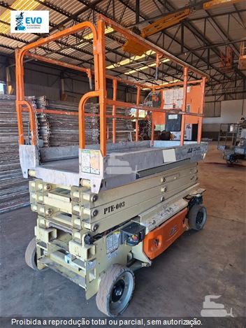 Plataforma Aérea (Elevatória) JLG 3246ES