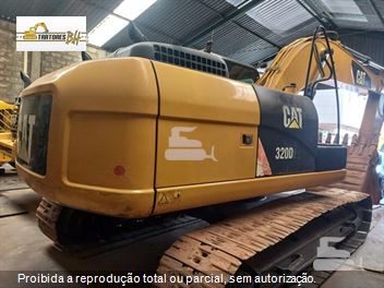 Escavadeira Caterpillar 320D2L