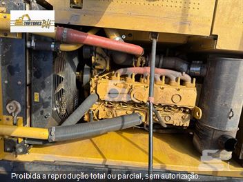 Escavadeira Caterpillar 320D2