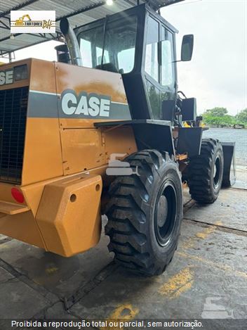 Pá Carregadeira Case W20E