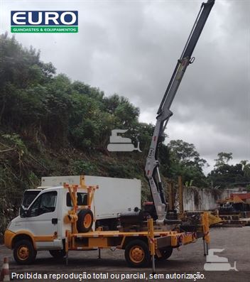 Caminhão Iveco DAILY CHASSI 35S14 2p (Diesel)