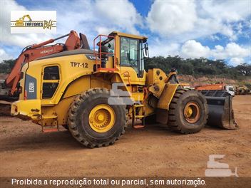 Pá Carregadeira Volvo L150H