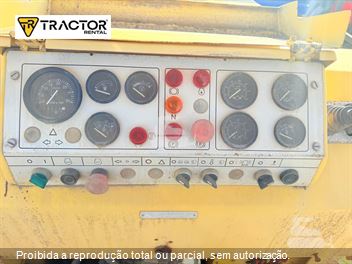 Rolo Compactador Dynapac CP271